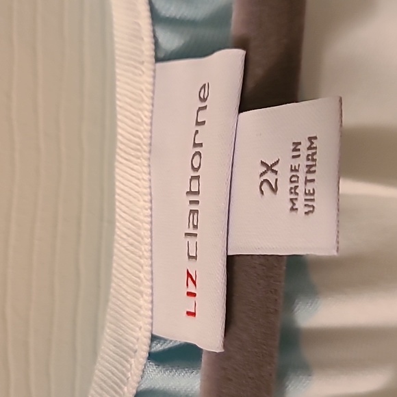 LIZ CLAIBORNE WOMEN'S PLUS SIZE MULTI COLORED SLEEVELESS TOP SIZE 2X - Picture 6 of 15